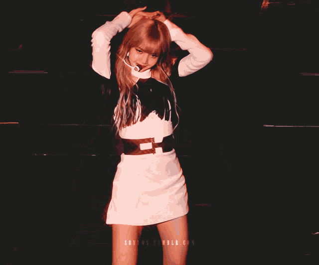 Lisa Blackpink GIF