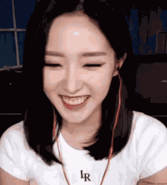 Loona Hyeju GIF