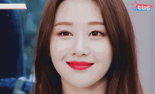 Loona Yves GIF