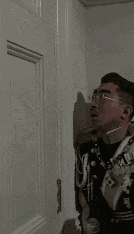 Macarthur Douglas Macarthur GIF