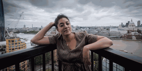Mahair Pose GIF