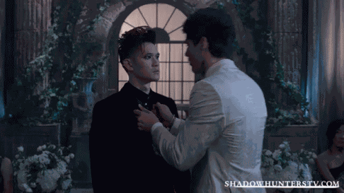 Malec Malec Kiss GIF