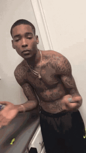 Man Welp GIF