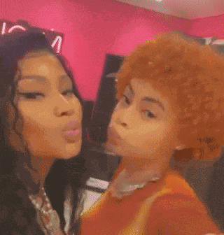 Marajtwt Nicki Minaj GIF