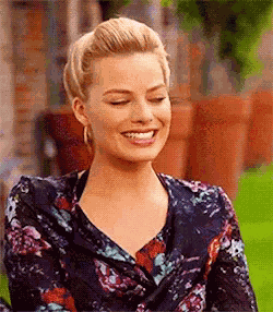 Margot Robbie GIF