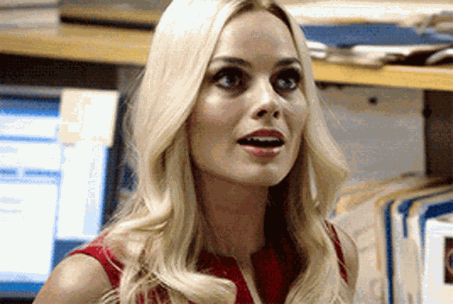 Margot Robbie GIF