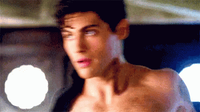 Matthew Daddario GIF