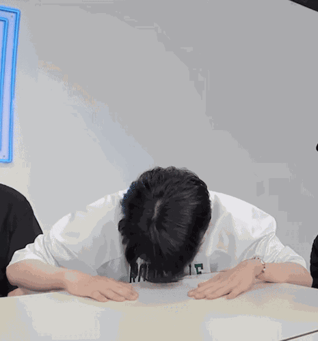 Mazzel Eiki GIF