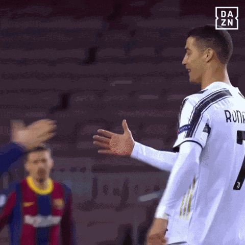 Messi Ve Ronaldo GIF