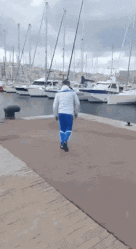 Mohamed Henni GIF