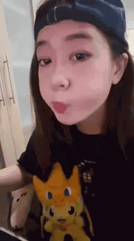 Moominchan Luna Lorrain GIF