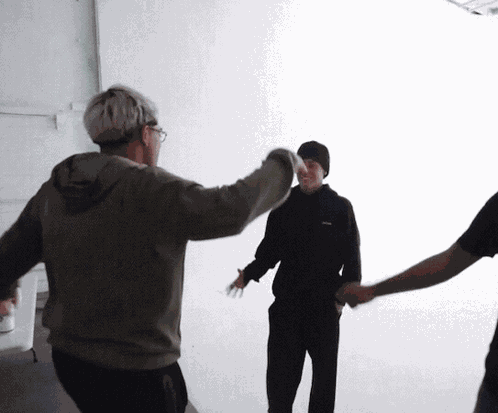 N3on Ethan Cutkosky GIF