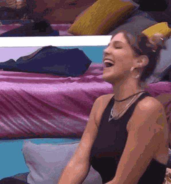 Niurka Lacasadelosfamosos2 GIF