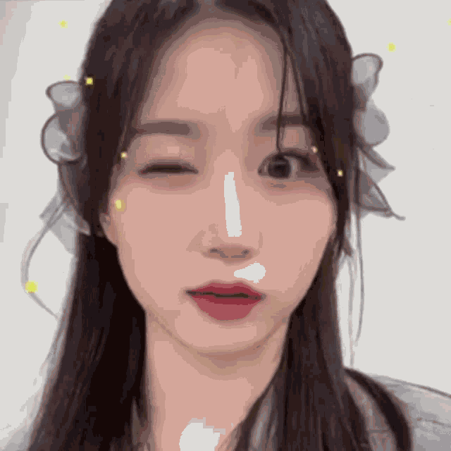 Nmixx Haewon Nmixx Haewon Eye Twitching Blinking Confused GIF