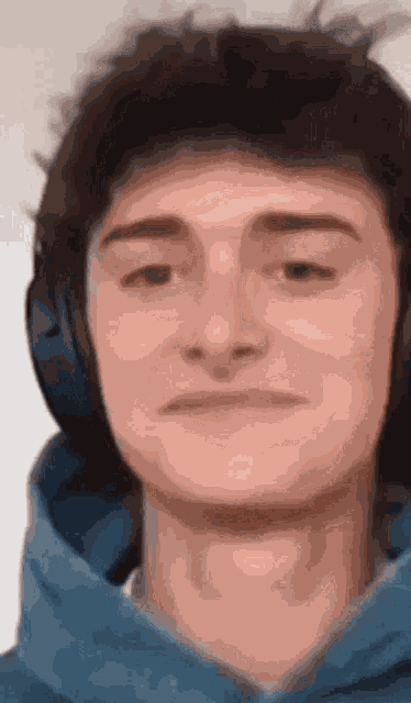 Noah Schnapp Noah Schnapp Smiley GIF