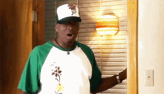 Noahs Arc Clutches Pearls GIF