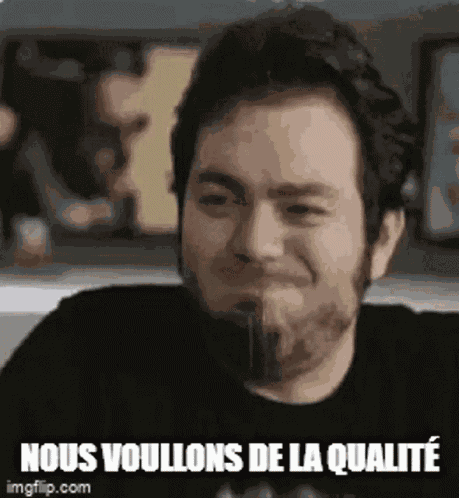 Nous Voullons De La Qualité Laughing GIF