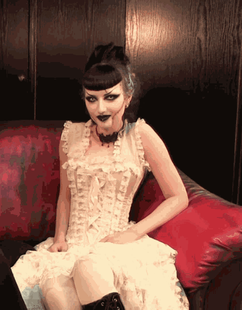 Obsidian Kerttu Gothic Model GIF