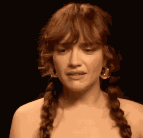 Olivia Cooke Olivia Cooke Akward Smile GIF