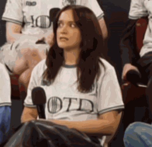Olivia Cooke Rhaenicent GIF