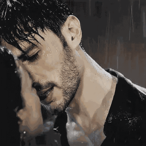 Ozan Eszan GIF