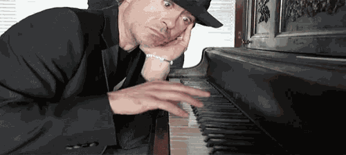 Play Piano GIF