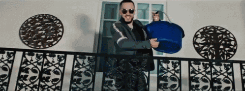 Pour Water Yandel GIF
