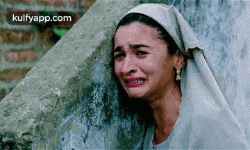 Raazi.Gif GIF