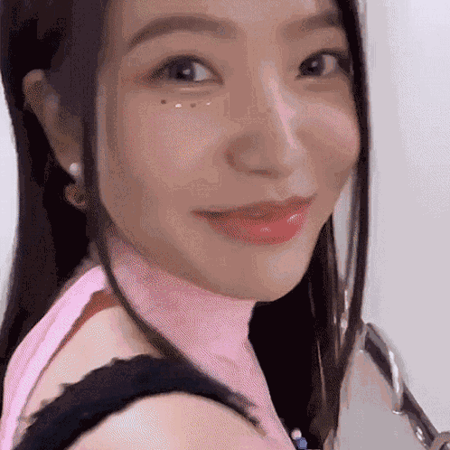 Red Velvet Yeri GIF