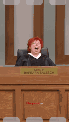 Richterin Barbara Salesch GIF