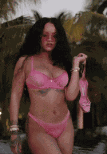 Rihanna Riri GIF