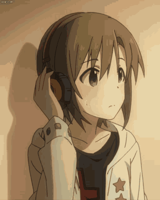 Riina Tada Listening To Music GIF