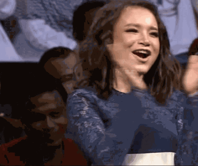 Rossa Standing Ovation GIF