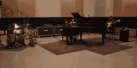 Rozzi Rozzi Crane GIF