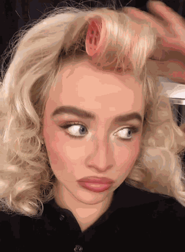 Sabrina Carpenter Busy Woman GIF