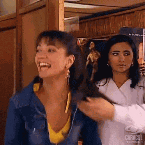 Saltar De Emocion Catalina GIF