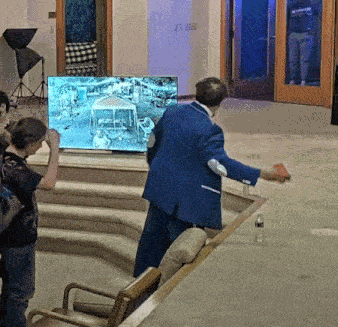 Sam Hyde Fishtank GIF