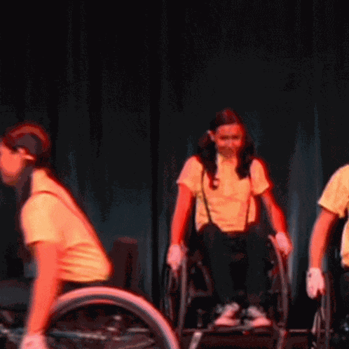 Santana Lopez Season One GIF
