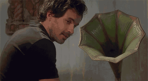 Santiago Cabrera Darius Tanz GIF