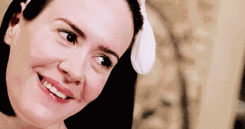 Sarah Sarah Paulson GIF