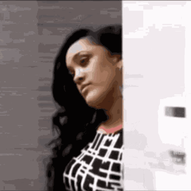 Sazzybarb Natalie Nunn GIF