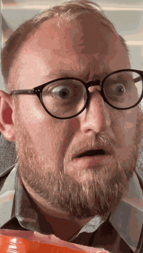 Scared Dj Hunts GIF