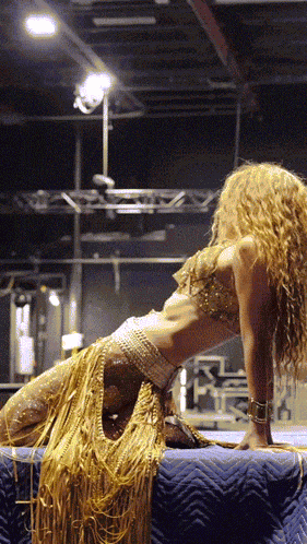 Shakira Celebrity GIF
