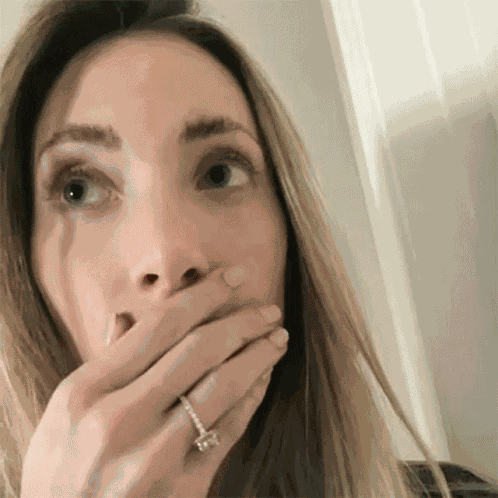 Shocked Avori GIF