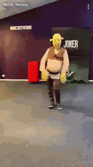 Shrek Dancing GIF