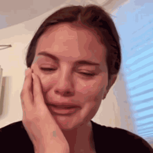Skysleash Selena GIF