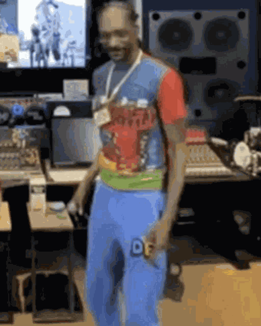 Snoop Dogg Verzus GIF