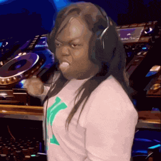 Stan Twitter Bopping GIF