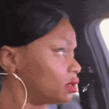 Stan Twitter Confused Speechless Woman GIF