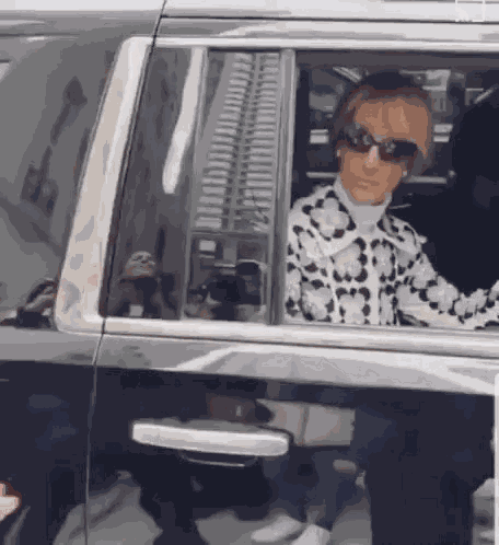 Stan Twitter Leobylaw GIF